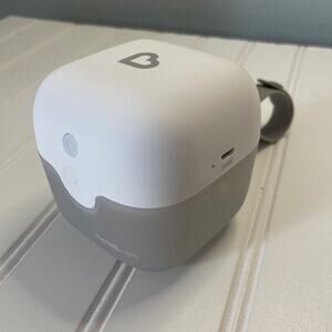 Munchkin Mini Portable UV-C Sterilizer Bottle Tops Pacifiers Portable 59S